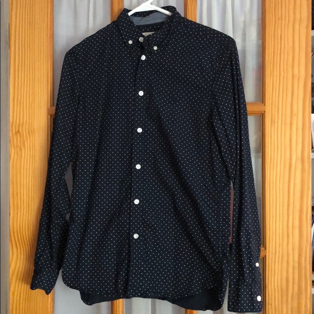 Young men’s button up